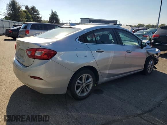 ✅ 2017 Chevrolet Cruze LT • VIN: 1G1BE5SM1H7241181 • Лот: 82455525. Опубликован ранее на Copart с пробегом 153 636 миль. Бесплатный доступ к архиву аукционных продаж из США и подробный отчёт об истории автомобиля на DreamBid. Изображение 3.