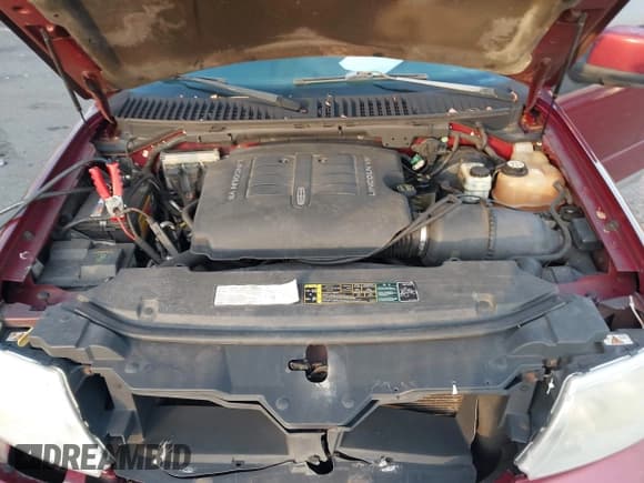 ✅ 2004 Lincoln Navigator Luxury • VIN: 5LMFU28R04LJ18771 • Lot: 43747344. Listed on IAAI with 205,752 mi. Free auction sales archive from the USA and detailed vehicle history report at DreamBid. Image 10.