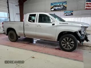 ✅ 2020 Chevrolet Silverado 1500 RST • VIN: 1GCRYEEK1LZ257675 • Lot: 66754924. Wystawiony na Copart z przebiegiem 114 282 mil. Bezpłatny archiwum sprzedaży aukcyjnych z USA i szczegółowy raport historii pojazdu na DreamBid. Zdjęcie 4.