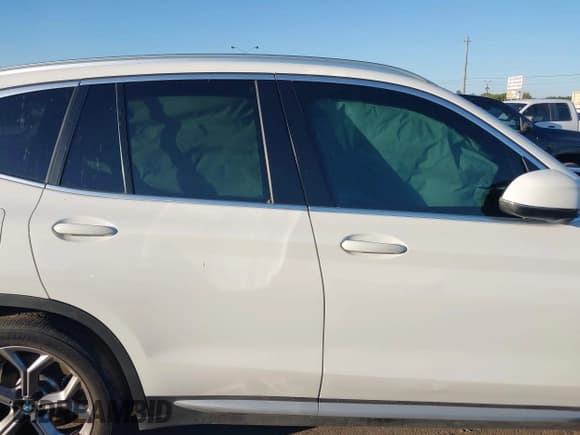 ✅ 2022 BMW X3 xDrive30i • VIN: 5UX53DP07N9L24249 • Lot: 43427740. Wystawiony na IAAI z przebiegiem Nie podano. Bezpłatny archiwum sprzedaży aukcyjnych z USA i szczegółowy raport historii pojazdu na DreamBid. Zdjęcie 13.