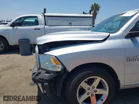 ✅ 2015 Ram 1500 Express • VIN: 1C6RR6KGXFS605044 • Lot: 42476988. Listed on IAAI with 100,498 mi. Free auction sales archive from the USA and detailed vehicle history report at DreamBid. Image 6.