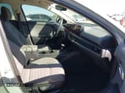 ✅ 2025 Kia K4 EX • VIN: 3KPFU4DE9SE007311 • Lot: 43432148. Wystawiony na IAAI z przebiegiem 17 371 mil. Bezpłatny archiwum sprzedaży aukcyjnych z USA i szczegółowy raport historii pojazdu na DreamBid. Zdjęcie 5.