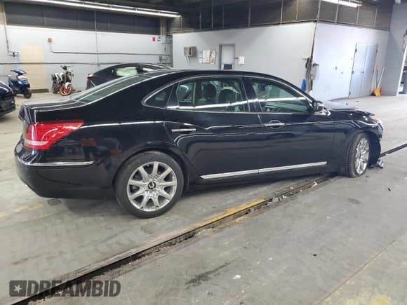 ✅ 2011 Hyundai Equus Signature • VIN: KMHGH4JF6BU035702 • Лот: 61686845. Опубликован ранее на Copart с пробегом 85 326 миль. Бесплатный доступ к архиву аукционных продаж из США и подробный отчёт об истории автомобиля на DreamBid. Изображение 3.