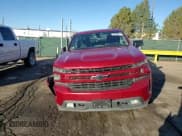 ✅ 2020 Chevrolet Silverado 1500 RST • VIN: 3GCUYEEDXLG240093 • Lot: 89543325. Wystawiony na Copart z przebiegiem 141 048 mil. Bezpłatny archiwum sprzedaży aukcyjnych z USA i szczegółowy raport historii pojazdu na DreamBid. Zdjęcie 10.