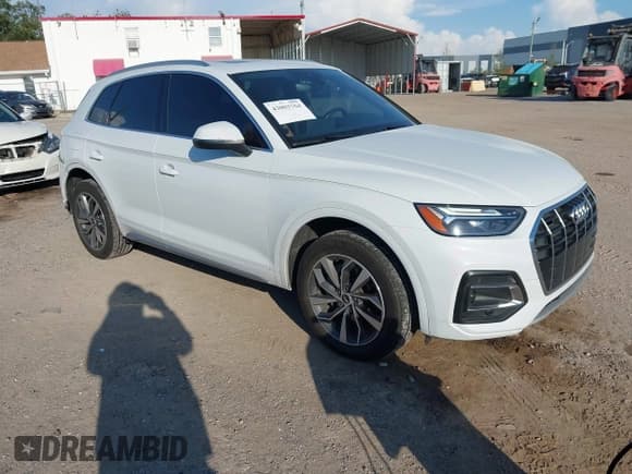 ✅ 2021 Audi Q5 Premium • VIN: WA1AAAFY3M2019747 • Lot: 43003764. Listed on IAAI with 122,146 mi. Free auction sales archive from the USA and detailed vehicle history report at DreamBid. Image 1.