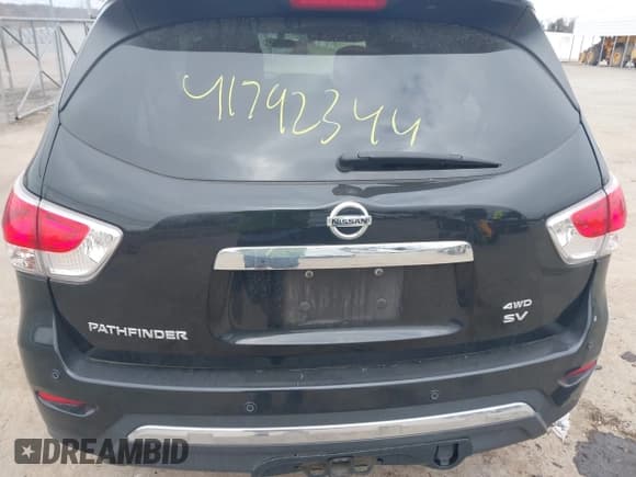 ✅ 2014 Nissan Pathfinder SV • VIN: 5N1AR2MM3EC687267 • Lot: 41792344. Listed on IAAI with 119,732 mi. Free auction sales archive from the USA and detailed vehicle history report at DreamBid. Image 16.