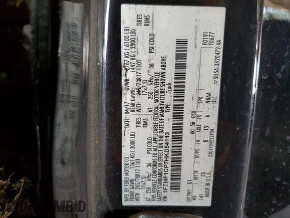 ✅ 2017 Ford F-150 XL • VIN: 1FTMF1CP7HKD54113 • Lot: 87666735. Wystawiony na Copart z przebiegiem Nie podano. Bezpłatny archiwum sprzedaży aukcyjnych z USA i szczegółowy raport historii pojazdu na DreamBid. Zdjęcie 13.