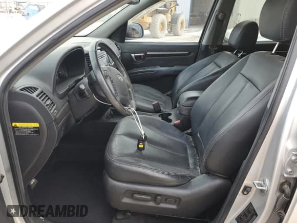 ✅ 2009 Hyundai Santa Fe Limited • VIN: 5NMSH13E59H236185 • Lot: 82289044. Listed on Copart with 75,993 mi. Free auction sales archive from the USA and detailed vehicle history report at DreamBid. Image 7.