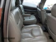 ✅ 2003 Chevrolet Suburban Z71 • VIN: 3GNFK16Z23G262321 • Лот: 83220154. Опубликован ранее на Copart с пробегом Не указан. Бесплатный доступ к архиву аукционных продаж из США и подробный отчёт об истории автомобиля на DreamBid. Изображение 11.