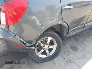 ✅ 2013 Chevrolet Captiva Sport LT • VIN: 3GNAL3EK4DS581063 • Lot: 42111098. Wystawiony na IAAI z przebiegiem 178 301 mil. Bezpłatny archiwum sprzedaży aukcyjnych z USA i szczegółowy raport historii pojazdu na DreamBid. Zdjęcie 6.