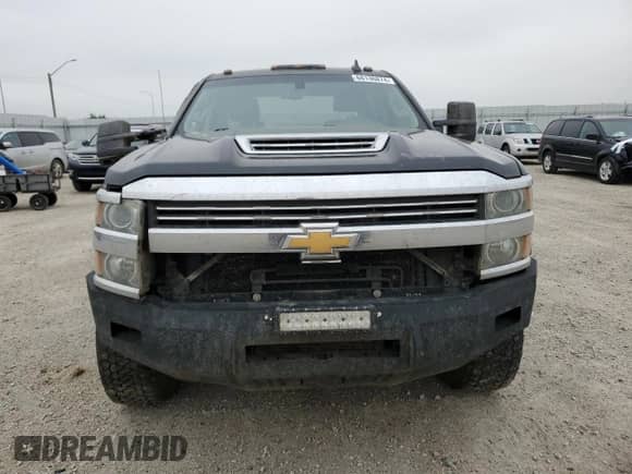 2017 Chevrolet Silverado 3500HD LT with VIN 1GC4KZCY2HF155370, listed as a Copart auction lot 68136874 with 373,839 mi miles and Salvage title. Bid and sale history available at DreamBid. Image 5.