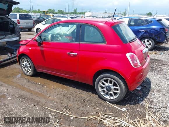 ✅ 2014 FIAT 500 Pop • VIN: 3C3CFFAR3ET264274 • Lot: 42627613. Listed on IAAI with 121,142 mi. Free auction sales archive from the USA and detailed vehicle history report at DreamBid. Image 3.