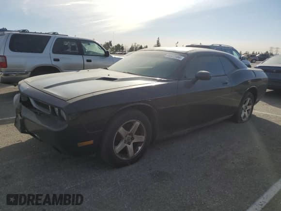 ✅ 2010 Dodge Challenger SE • VIN: 2B3CJ4DV5AH306651 • Lot: 78322804. Wystawiony na Copart z przebiegiem Nie podano. Bezpłatny archiwum sprzedaży aukcyjnych z USA i szczegółowy raport historii pojazdu na DreamBid. Zdjęcie 1.