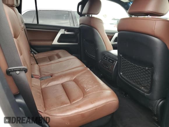 ✅ 2019 Toyota Land Cruiser • VIN: JTMCY7AJ7K4075327 • Lot: 73929434. Listed on Copart with Not provided. Free auction sales archive from the USA and detailed vehicle history report at DreamBid. Image 10.