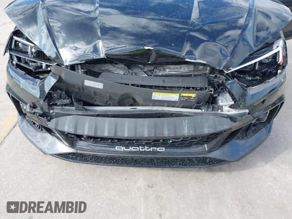 ✅ 2019 Audi RS 5 Sportback • VIN: WUABWCF56KA901417 • Lot: 41731960. Listed on IAAI with 35,510 mi. Free auction sales archive from the USA and detailed vehicle history report at DreamBid. Image 6.