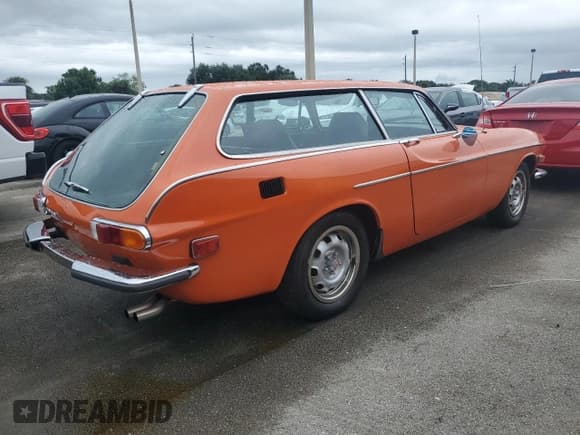 ✅ 1973 Volvo P1800 • VIN: 1836354003127 • Lot: 74249424. Wystawiony na Copart z przebiegiem 176 613 mil. Bezpłatny archiwum sprzedaży aukcyjnych z USA i szczegółowy raport historii pojazdu na DreamBid. Zdjęcie 3.