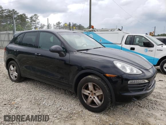 ✅ 2014 Porsche Cayenne S • VIN: WP1AB2A29ELA56078 • Lot: 54315175. Listed on Copart with 172,821 mi. Free auction sales archive from the USA and detailed vehicle history report at DreamBid. Image 4.
