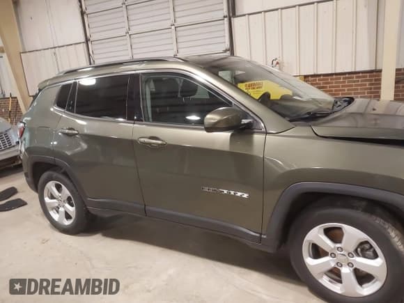 ✅ 2019 Jeep Compass Latitude • VIN: 3C4NJCBB2KT851399 • Лот: 41608262. Опубликован ранее на IAAI с пробегом 113 553 миль. Бесплатный доступ к архиву аукционных продаж из США и подробный отчёт об истории автомобиля на DreamBid. Изображение 13.