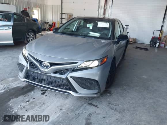 2022 Toyota Camry XSE with VIN 4T1K61BK5NU051226, listed as a IAAI auction lot 42581310 with 85,193 mi miles and . Bid and sale history available at DreamBid. Image 17.