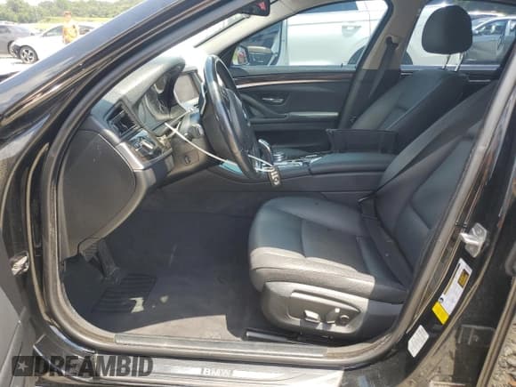 ✅ 2016 BMW 5 Series 528i • VIN: WBA5A5C5XGG348149 • Лот: 68308825. Опубликован ранее на Copart с пробегом 116 049 миль. Бесплатный доступ к архиву аукционных продаж из США и подробный отчёт об истории автомобиля на DreamBid. Изображение 7.