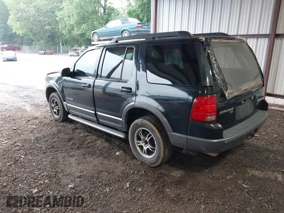 ✅ 2005 Ford Explorer XLT • VIN: 1FMZU63K95UA49964 • Lot: 42436681. Wystawiony na IAAI z przebiegiem 240 704 mil. Bezpłatny archiwum sprzedaży aukcyjnych z USA i szczegółowy raport historii pojazdu na DreamBid. Zdjęcie 3.