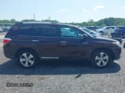 ✅ 2012 Toyota Highlander Limited • VIN: 5TDDK3EH9CS136107 • Lot: 42552325. Listed on IAAI with 138,613 mi. Free auction sales archive from the USA and detailed vehicle history report at DreamBid. Image 13.