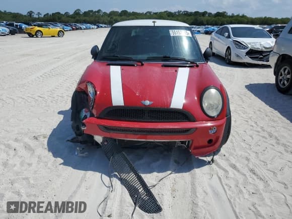 ✅ 2004 MINI Hardtop • VIN: WMWRC334X4TC51255 • Lot: 55153845. Listed on Copart with 161,362 mi. Free auction sales archive from the USA and detailed vehicle history report at DreamBid. Image 5.