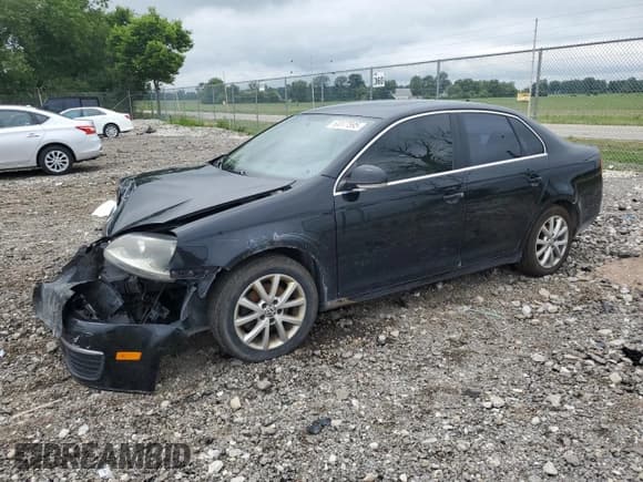 ✅ 2010 Volkswagen Jetta SE • VIN: 3VWRX7AJXAM024370 • Lot: 63377595. Listed on Copart with 232,743 mi. Free auction sales archive from the USA and detailed vehicle history report at DreamBid. Image 1.