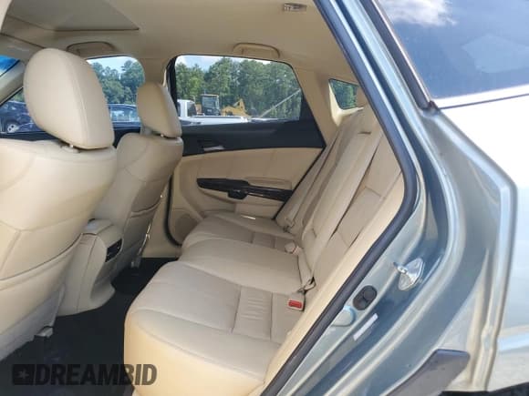 ✅ 2010 Honda Crosstour EX-L • VIN: 5J6TF1H55AL014665 • Lot: 63265375. Wystawiony na Copart z przebiegiem 192 070 mil. Bezpłatny archiwum sprzedaży aukcyjnych z USA i szczegółowy raport historii pojazdu na DreamBid. Zdjęcie 10.