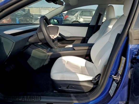 ✅ 2024 Tesla Model 3 Long Range • VIN: 5YJ3E1EB1RF793161 • Lot: 93052265. Wystawiony na Copart z przebiegiem 45 028 mil. Bezpłatny archiwum sprzedaży aukcyjnych z USA i szczegółowy raport historii pojazdu na DreamBid. Zdjęcie 7.