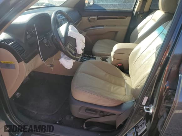 ✅ 2012 Hyundai Santa Fe Limited • VIN: 5XYZKDAG3CG110463 • Lot: 70720384. Listed on Copart with 123,928 mi. Free auction sales archive from the USA and detailed vehicle history report at DreamBid. Image 7.