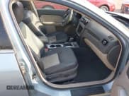 ✅ 2010 Mercury Milan Hybrid • VIN: 3MEDM0L33AR660979 • Lot: 41994618. Listed on IAAI with 114,007 mi. Free auction sales archive from the USA and detailed vehicle history report at DreamBid. Image 5.