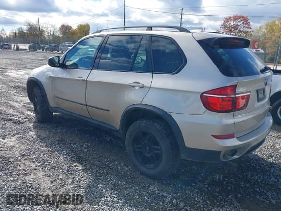 ✅ 2013 BMW X5 xDrive35i • VIN: 5UXZV4C56D0B23560 • Лот: 43582516. Опубликован ранее на IAAI с пробегом 206 874 миль. Бесплатный доступ к архиву аукционных продаж из США и подробный отчёт об истории автомобиля на DreamBid. Изображение 3.