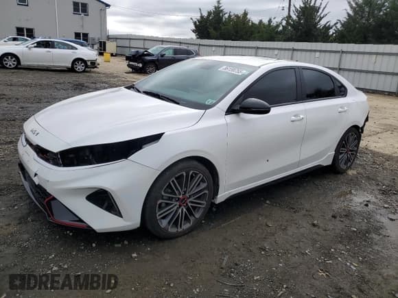 ✅ 2023 Kia Forte GT • VIN: 3KPF44ACXPE658294 • Lot: 86159755. Wystawiony na Copart z przebiegiem 21 739 mil. Bezpłatny archiwum sprzedaży aukcyjnych z USA i szczegółowy raport historii pojazdu na DreamBid. Zdjęcie 1.