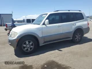✅ 2005 Mitsubishi Montero Limited • VIN: JA4MW51S65J000884 • Лот: 65088034. Опубликован ранее на Copart с пробегом Не указан. Бесплатный доступ к архиву аукционных продаж из США и подробный отчёт об истории автомобиля на DreamBid. Изображение 1.