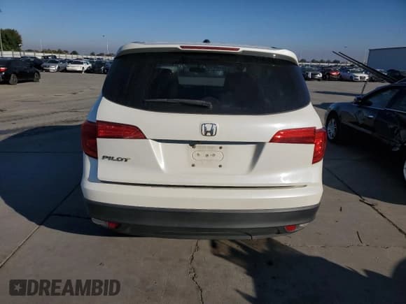 ✅ 2017 Honda Pilot EX-L • VIN: 5FNYF5H81HB018495 • Lot: 91027095. Listed on Copart with 111,888 mi. Free auction sales archive from the USA and detailed vehicle history report at DreamBid. Image 6.