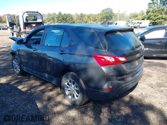 ✅ 2021 Chevrolet Equinox LS • VIN: 2GNAXSEV6M6118364 • Лот: 43417662. Опубликован ранее на IAAI с пробегом 50 780 миль. Бесплатный доступ к архиву аукционных продаж из США и подробный отчёт об истории автомобиля на DreamBid. Изображение 3.