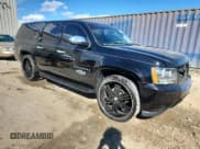 ✅ 2008 Chevrolet Suburban 1LT • VIN: 1GNFK16338J114793 • Lot: 70915985. Wystawiony na Copart z przebiegiem 235 245 mil. Bezpłatny archiwum sprzedaży aukcyjnych z USA i szczegółowy raport historii pojazdu na DreamBid. Zdjęcie 4.