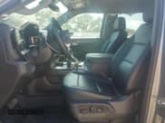 ✅ 2025 Chevrolet Silverado 1500 RST • VIN: 1GCUKEE80SZ142564 • Лот: 81279965. Опубликован ранее на Copart с пробегом 38 506 миль. Бесплатный доступ к архиву аукционных продаж из США и подробный отчёт об истории автомобиля на DreamBid. Изображение 7.