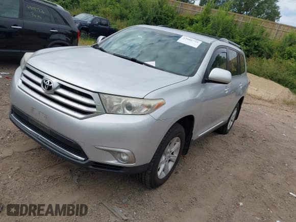 ✅ 2012 Toyota Highlander • VIN: 5TDBK3EH9CS154419 • Лот: 43086725. Опубликован ранее на IAAI с пробегом 153 114 миль. Бесплатный доступ к архиву аукционных продаж из США и подробный отчёт об истории автомобиля на DreamBid. Изображение 17.