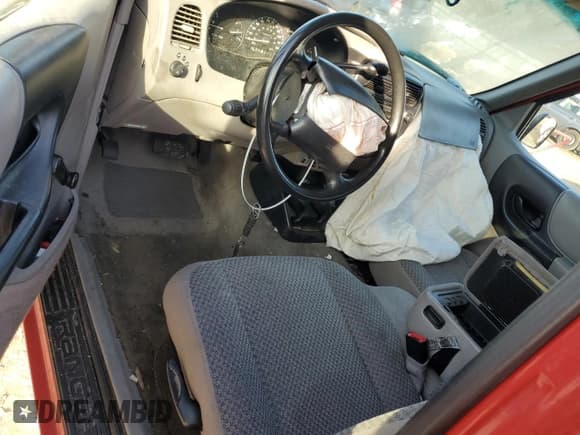 ✅ 1998 Ford Ranger XL • VIN: 1FTYR14U8WTA57100 • Lot: 82651024. Listed on Copart with 116,247 mi. Free auction sales archive from the USA and detailed vehicle history report at DreamBid. Image 8.