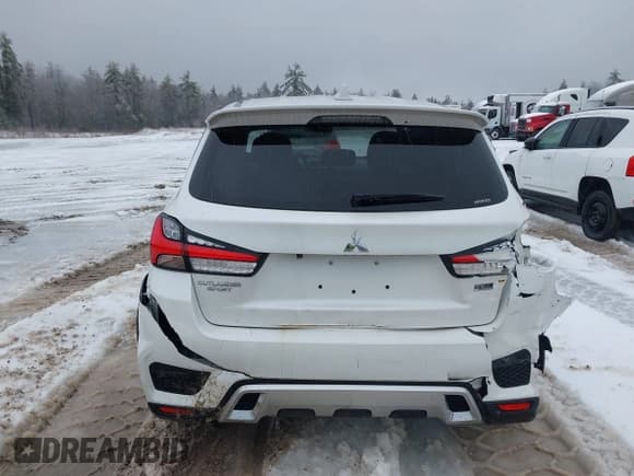 ✅ 2020 Mitsubishi Outlander ES • VIN: JA4AR3AU1LU007222 • Lot: 30932433. Listed on IAAI with 11,279 mi. Free auction sales archive from the USA and detailed vehicle history report at DreamBid. Image 15.