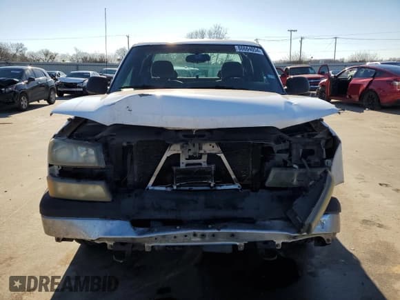 ✅ 2003 Chevrolet Silverado 1500 • VIN: 2GCEC19T631380406 • Лот: 86664054. Опубликован ранее на Copart с пробегом 181 921 миль. Бесплатный доступ к архиву аукционных продаж из США и подробный отчёт об истории автомобиля на DreamBid. Изображение 5.