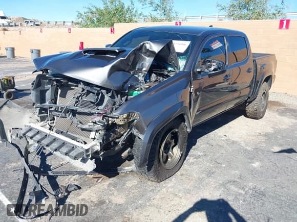 ✅ 2017 Toyota Tacoma TRD Sport • VIN: 3TMAZ5CN7HM033780 • Lot: 43770906. Listed on IAAI with Not provided. Free auction sales archive from the USA and detailed vehicle history report at DreamBid. Image 2.
