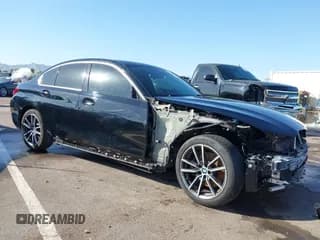 ✅ 2022 BMW 3 Series 330i • VIN: 3MW5R1J07N8C63855 • Lot: 43462230. Wystawiony na IAAI z przebiegiem 20 048 mil. Bezpłatny archiwum sprzedaży aukcyjnych z USA i szczegółowy raport historii pojazdu na DreamBid. Zdjęcie 1.