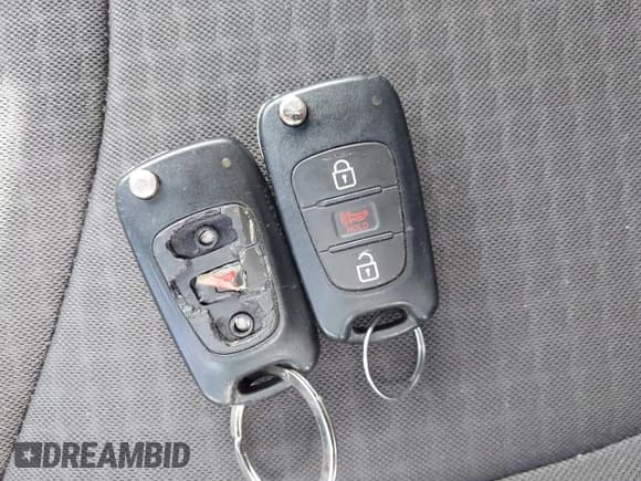 ✅ 2013 Kia Soul • VIN: KNDJT2A55D7593143 • Lot: 43486128. Wystawiony na IAAI z przebiegiem 128 286 mil. Bezpłatny archiwum sprzedaży aukcyjnych z USA i szczegółowy raport historii pojazdu na DreamBid. Zdjęcie 11.