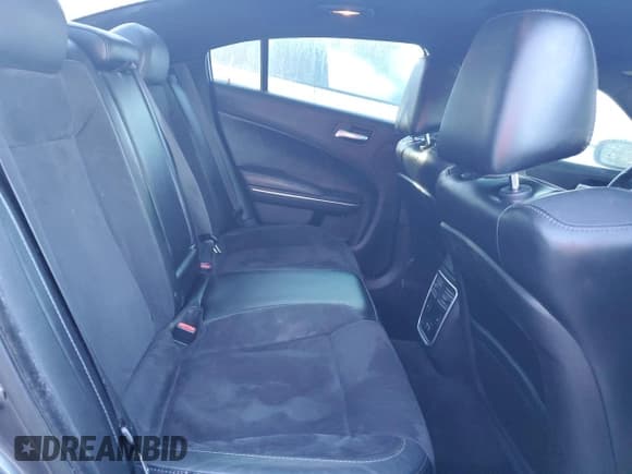 ✅ 2016 Dodge Charger R/T • VIN: 2C3CDXCT3GH112866 • Lot: 92380425. Listed on Copart with 214,398 mi. Free auction sales archive from the USA and detailed vehicle history report at DreamBid. Image 10.