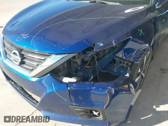 ✅ 2016 Nissan Altima SR • VIN: 1N4AL3AP5GC187808 • Lot: 43658709. Listed on IAAI with 171,900 mi. Free auction sales archive from the USA and detailed vehicle history report at DreamBid. Image 6.