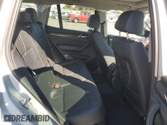 ✅ 2015 BMW X3 xDrive28i • VIN: 5UXWX9C55F0D53748 • Lot: 84928315. Wystawiony na Copart z przebiegiem 109 068 mil. Bezpłatny archiwum sprzedaży aukcyjnych z USA i szczegółowy raport historii pojazdu na DreamBid. Zdjęcie 11.