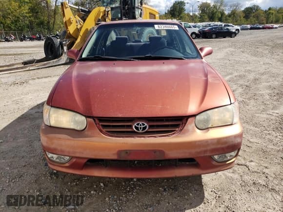 ✅ 2001 Toyota Corolla CE • VIN: 1NXBR12E01Z488644 • Lot: 82346665. Wystawiony na Copart z przebiegiem 181 482 mil. Bezpłatny archiwum sprzedaży aukcyjnych z USA i szczegółowy raport historii pojazdu na DreamBid. Zdjęcie 5.